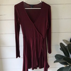 Forever 21 Burgundy wrap dress size M